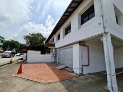 Sims Avenue (D14), Shop House #456297951